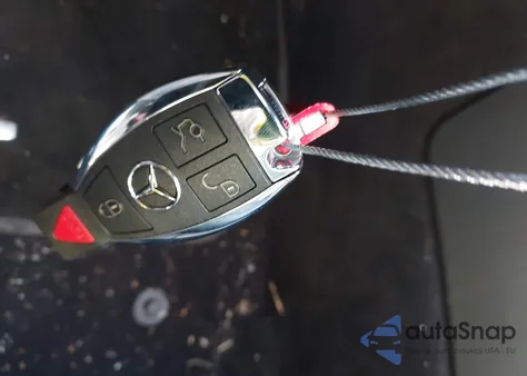 2008 Mercedes-Benz S 550 from USA, damaged, VIN WDDNG71X68A210877